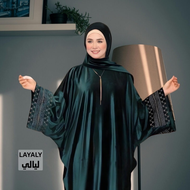 LAYALY Velvet Kaftan Abaya (Green) – عباية قفطان ليالي قطيفة (أخضر)